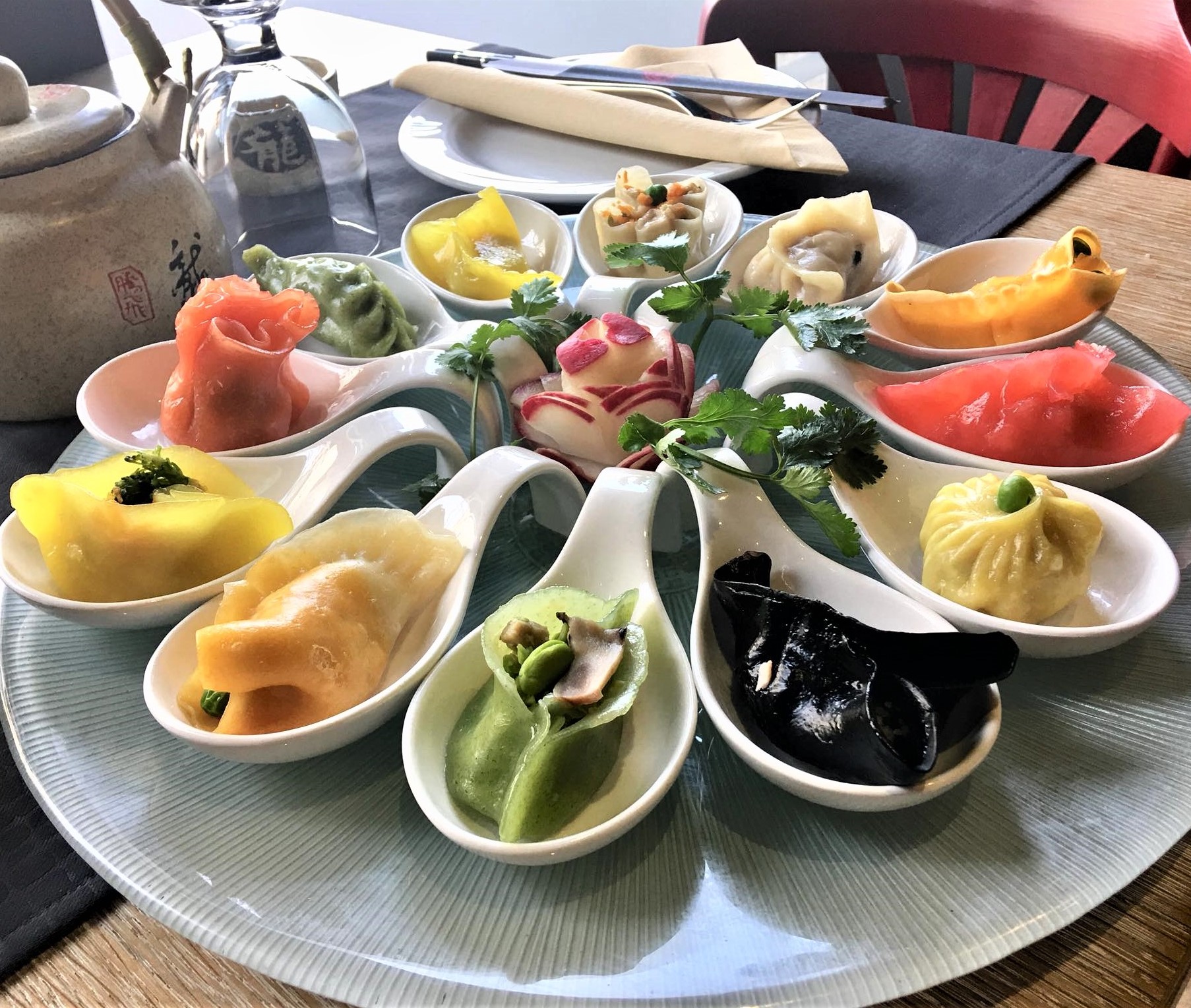 Selezione di ravioli cristallo colorati